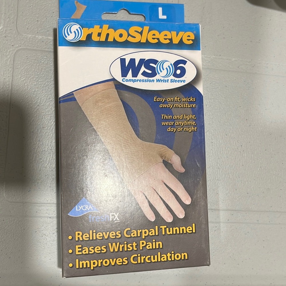 Orthosleeve WS6 compression wrist sleeve in natural